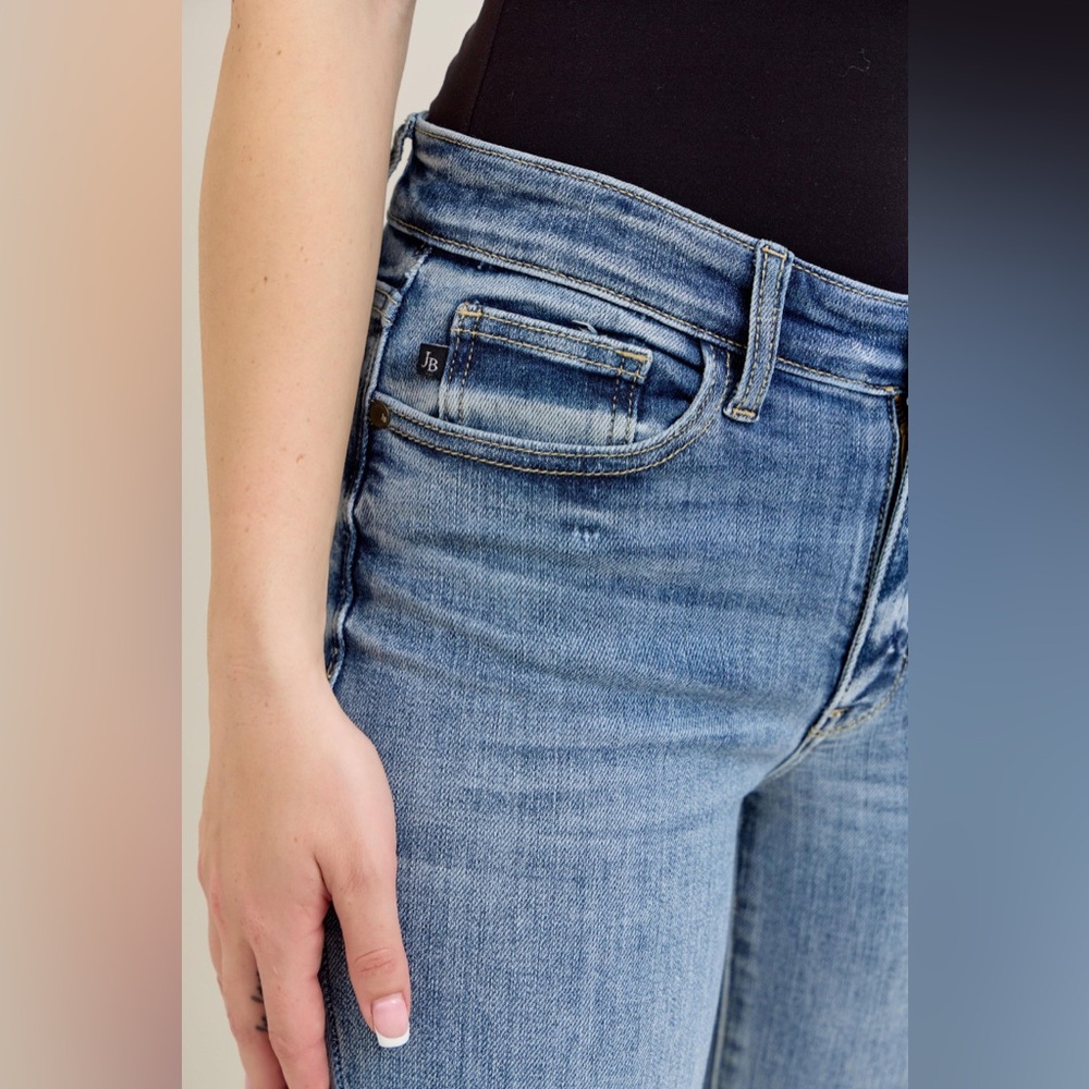 Judy Blue CORE Mid-Rise Bootcut - Picture 5 of 9